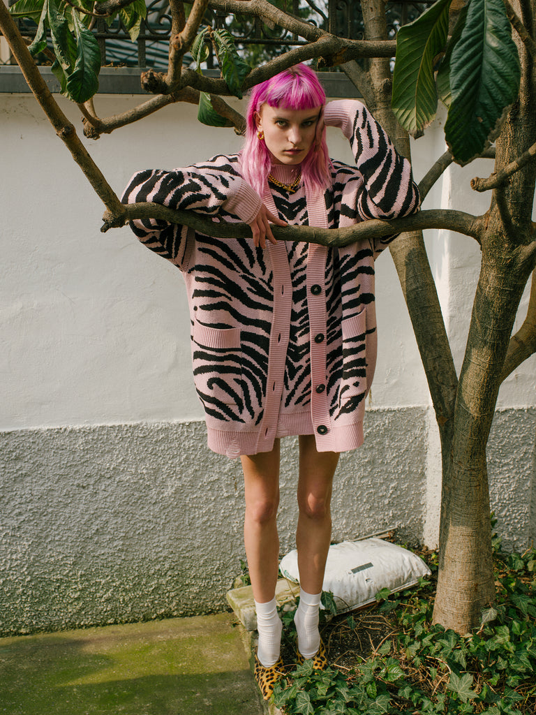 Knitwear – an item both for smart working and a night out with your gang