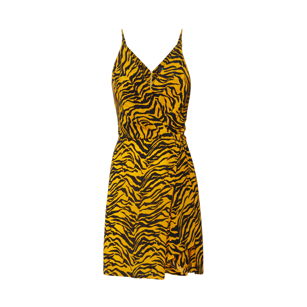 Sveta Milano  tiger silk dress Nancy. Made in Italy. Secured Payment. Extended Returns. Silk dress. Silk short dress. Party dress. Tiger print dress. Party dress code . Luxury fashion. Timeless fashion. Slow fashion. Luxury clothes. Net a porter. Luxury clothing brands. Cool clothing brands. Sustainable clothing brands. Frauen kleider. Seidenkleid. Seidenkleider made in italy. Party kleider. Animal print kleid. Party dress code. Party kleider. Abendkleider. Robe de femmes. Robe en soie. Robe de fête.  